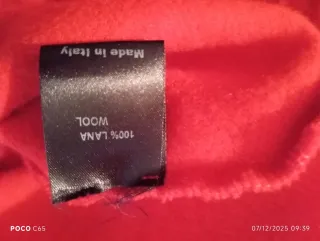 Chaqueta Mirto Roja. Lana