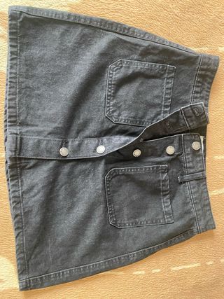 Falda vaquera marca Bershka talla 40