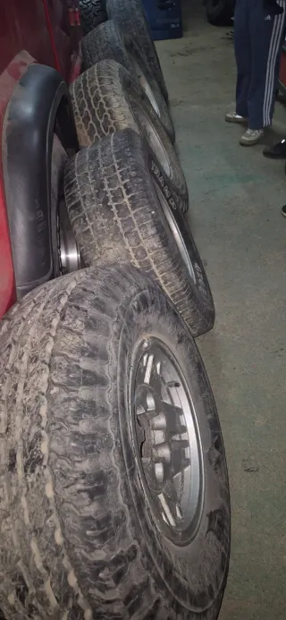 Llantas Toyota Land Cruiser HDJ80 Originales