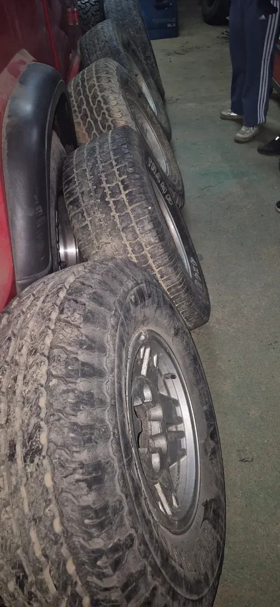 Llantas Toyota Land Cruiser HDJ80 Originales