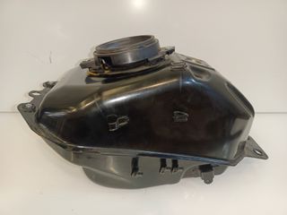 Deposito gasolina Benelli BN 125 de 2024