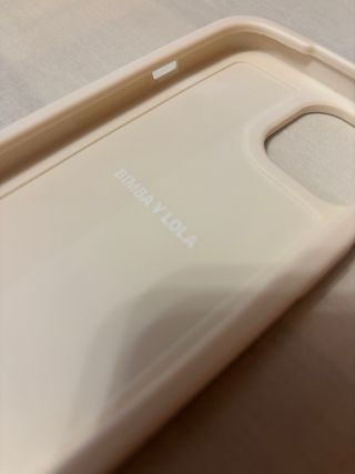 Funda iPhone 15 Bimba y Lola