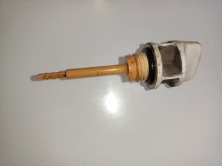 Varilla nivel aceite Kymco Grand Dink 125 de 2011
