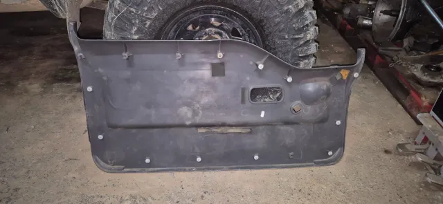 Tapizado Portón Trasero Nissan Terrano 2