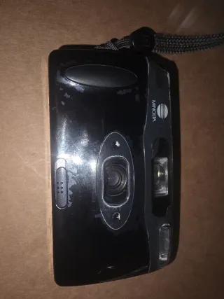 Cámara Minolta Negra