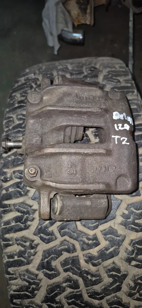 Pinza Freno Delantera Izquierda Nissan Terrano 2