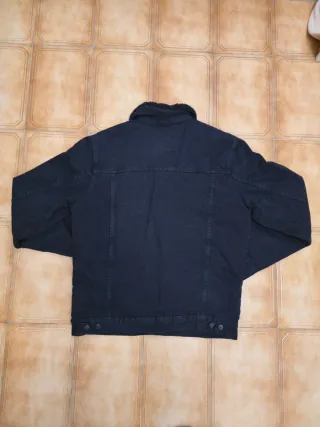 Cazadora vaquera Zara borreguillo negra