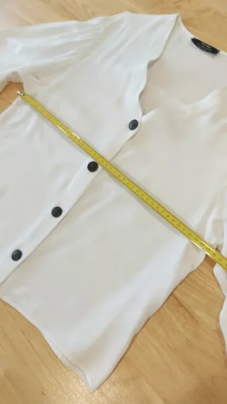 Blusa blanca Bershka manga larga Talla S