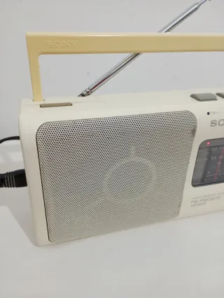 Radio Sony Portátil FM/MW/SW