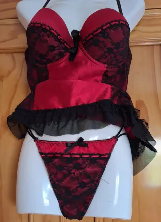Lencería Sexy Rojo y Negro Talla L. 95C
