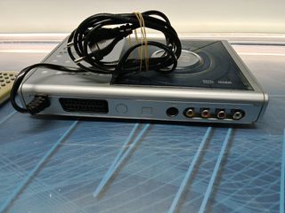 Reproductor dvd mini LG 5988, con mando, BUEN ESTADO