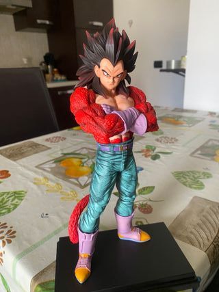 Dragon Ball GT Goku & Vegeta SSJ4 Figure 30/32cm