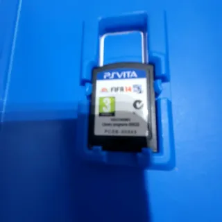 FIFA 14 PS Vita + Copertina Call of Duty