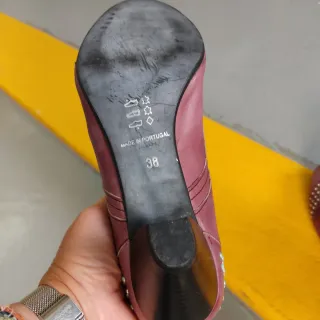 Sapatos tipo Oxford de salto bordeaux Novos