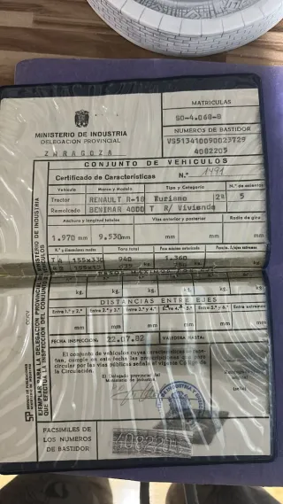 Caravana RENAULT R-18 BENIMAR 4000