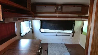 Caravana RENAULT R-18 BENIMAR 4000