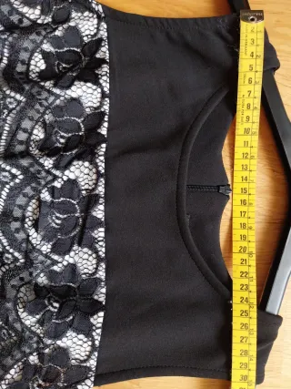 Vestido muy corto, ver fotos para ver talla. Usado