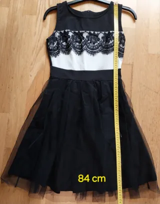 Vestido muy corto, ver fotos para ver talla. Usado