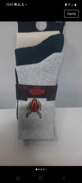 Calcetines Stranger Things Netflix  Talla 35-38.