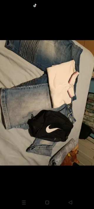 Pantalones hombre,polo y riñonera.