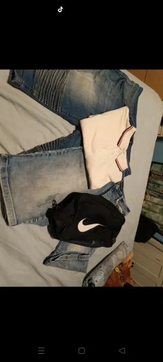 Pantalones hombre,polo y riñonera.