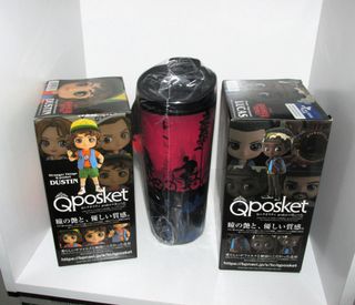 Pack Qposket Stranger Things Lucas & Dustin + Mug