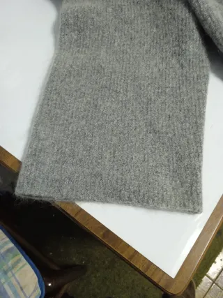 Jersey cuello alto mangas anchas