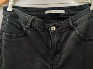 Pantalón vaquero elástico Lefties negro