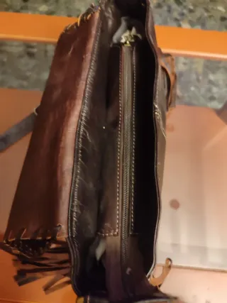 Bandolera de piel artesanal