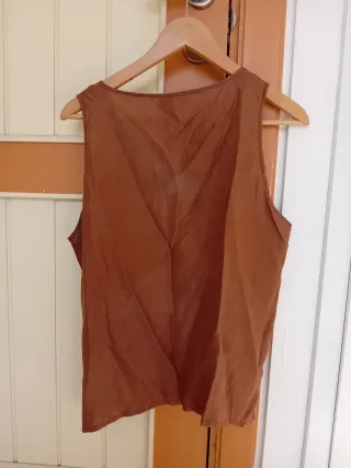 Canotta di seta marrone