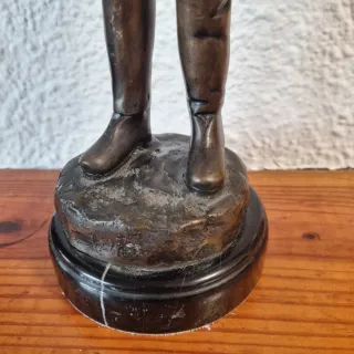 Figura bronce macizo antigua