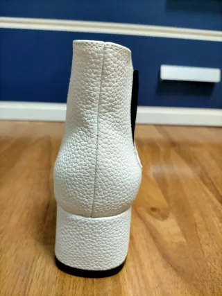 Botines blancos nuevos t.37