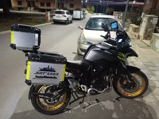 QJ SRT 550X Moto