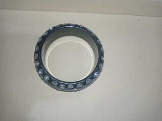 Pulsera negra con brillantes