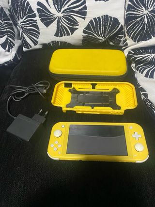 Nintendo Switch Lite Gialla come nuova