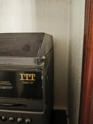 Equipo de música ITT 7400 CD