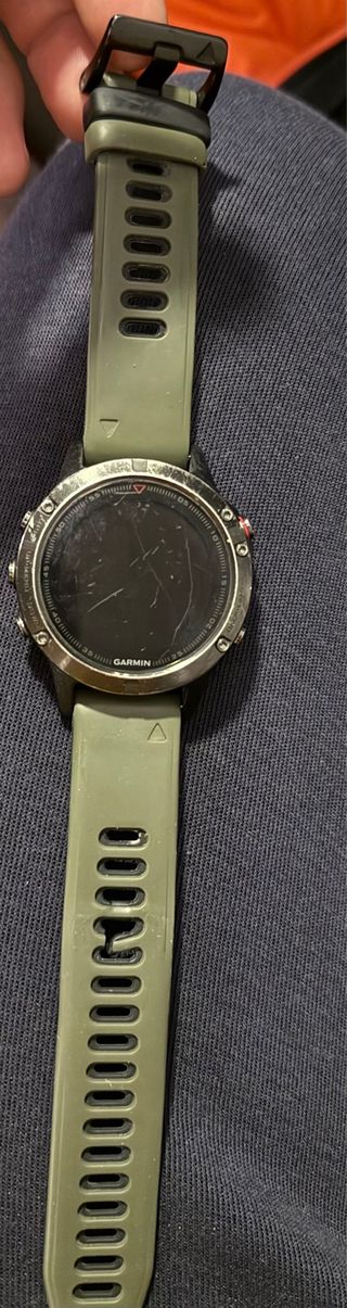 Garmin Fenix 5 Verde/Plata: Orologio sportivo con cinturino verde e dettagli argentati