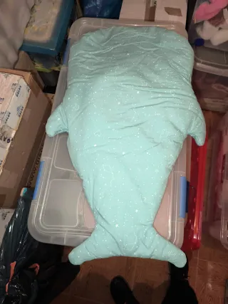 Saco de bebé azul con estrellas