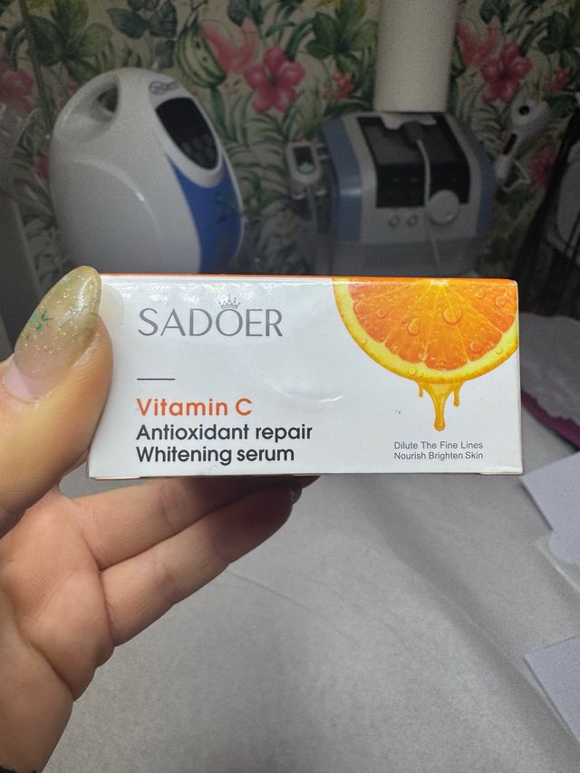 SADOER Vitamina C Suero Antiedad Blanqueador