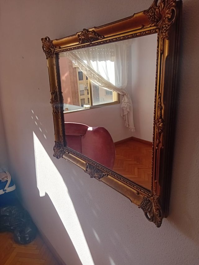 ESPEJO DORADO BISELADO COMO NUEVO 90 x 70, CARTAGE