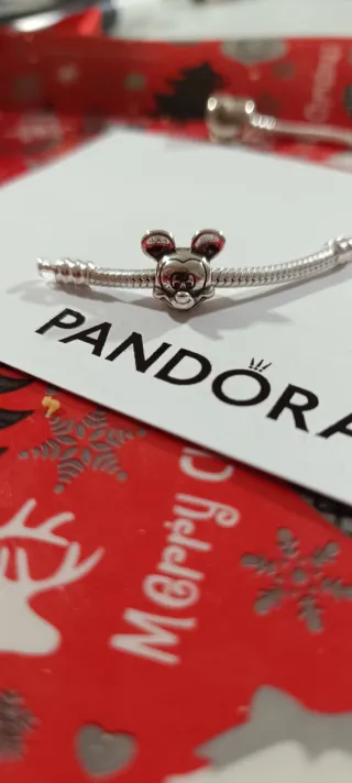 Pandora Mickey Mouse Charm Plata y Rojo