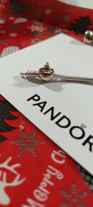 Pandora Mickey Mouse Charm Plata y Rojo