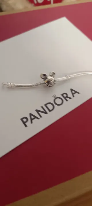 Pandora Mickey Mouse Charm Plata y Rojo