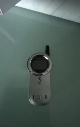 Cellulare Motorola V70 Silver e nero da Collezione