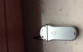 Cellulare Motorola V70 Silver e nero da Collezione