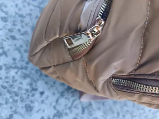 Zaino lucido impermeabile beige/marrone