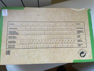 Zapatos de tacón ancho amarillo claro