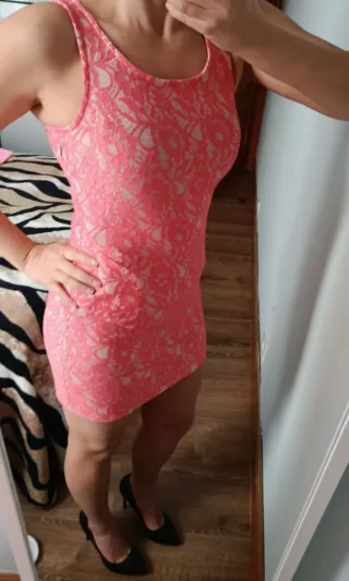 Vestido encaje rosa ajustado