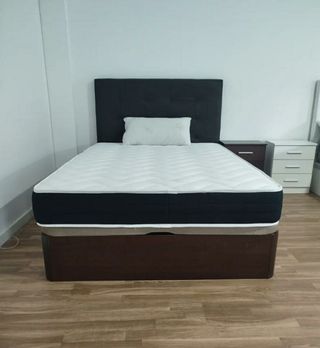 Canapé de madera Nuevo