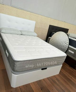 Canapé de madera Nuevo